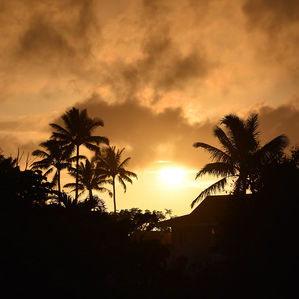 sunset-hawii-golden-hour